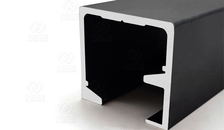 riel-de-aluminio-para-diseño-moderno-de-puertas-correderas